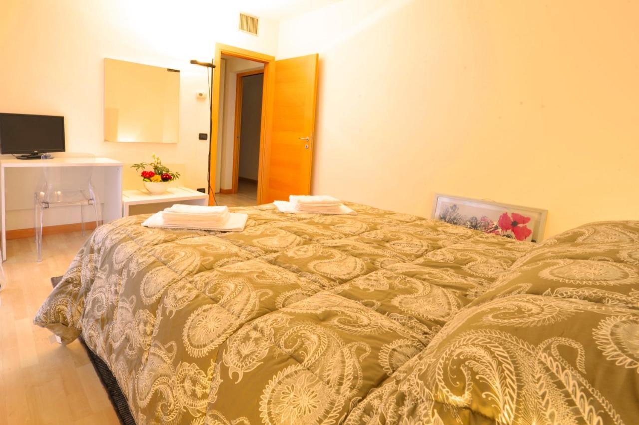 Bed And Breakfast La Sosta Ponte San Nicolo Room photo