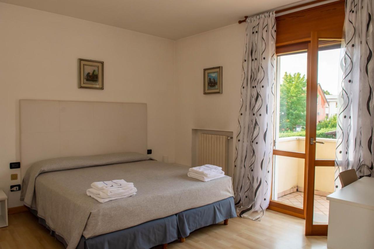 Bed And Breakfast La Sosta Ponte San Nicolo Exterior photo